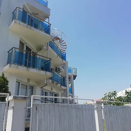 בית הארחה Deval House Tarfa,Lozenez לוזנטס